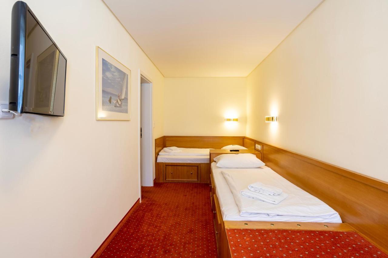 Ringhotel Warnemuender Hof Ρόστοκ Εξωτερικό φωτογραφία