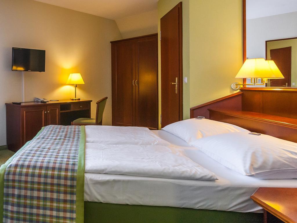 Ringhotel Warnemuender Hof Ρόστοκ Εξωτερικό φωτογραφία