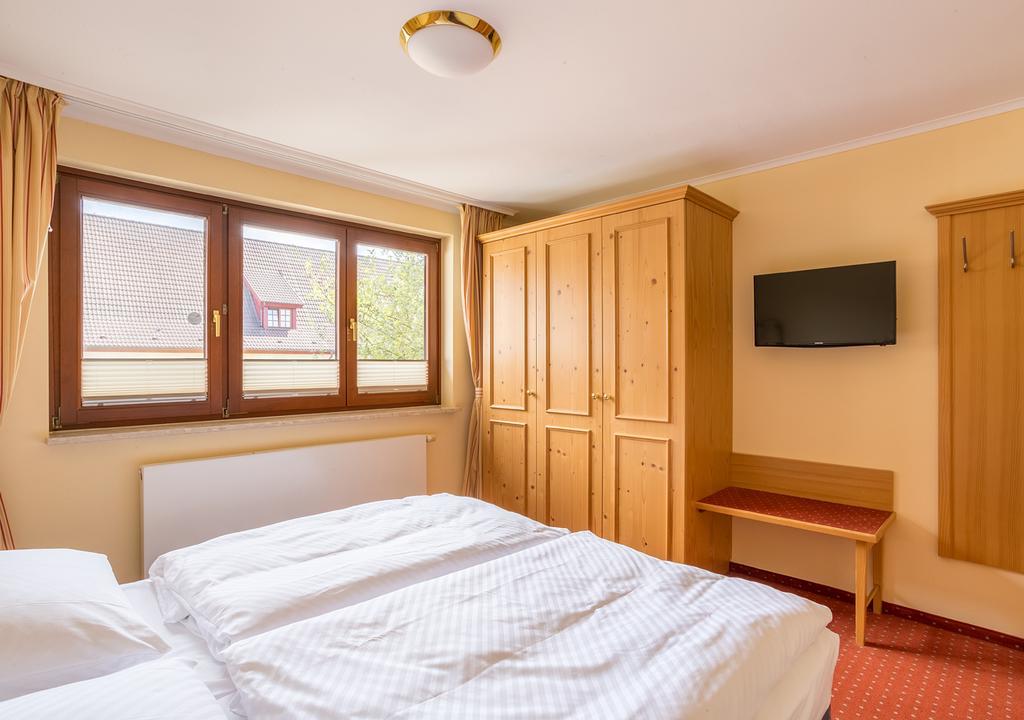 Ringhotel Warnemuender Hof Ρόστοκ Εξωτερικό φωτογραφία