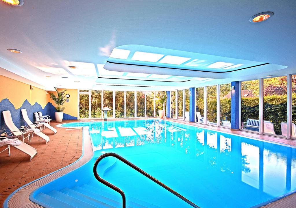 Ringhotel Warnemuender Hof Ρόστοκ Εξωτερικό φωτογραφία